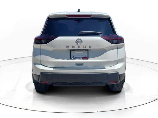 Everest White P 2026 Nissan Rogue SV
