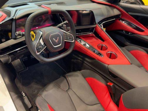 2026 Chevrolet Corvette Stingray w/2LT