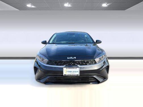 Aurora Black 2024 Kia Forte LXS