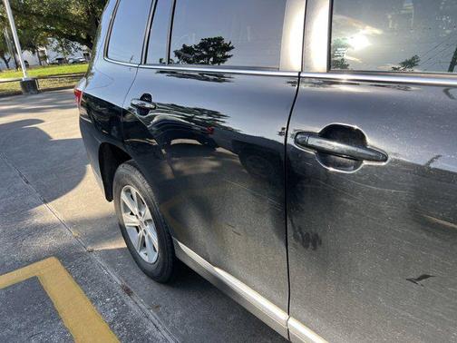 2013 Toyota Highlander SE