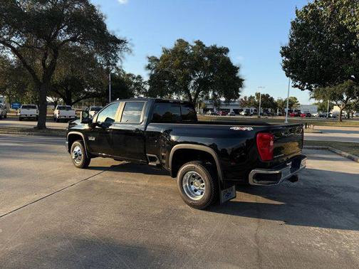 2025 Chevrolet Silverado 3500 LT