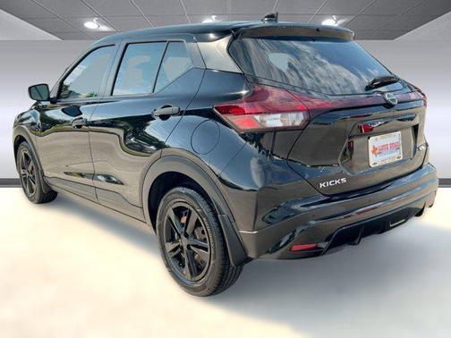 2022 Nissan Kicks S