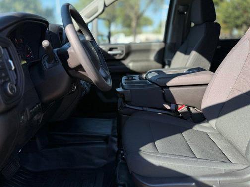 2025 Chevrolet Silverado 3500 WT