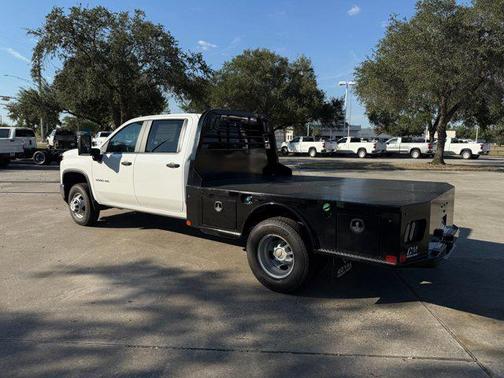 2025 Chevrolet Silverado 3500 WT