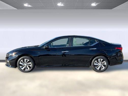 2022 Nissan Altima S FWD