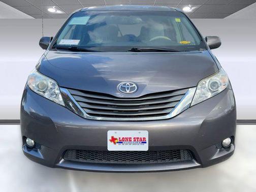 2013 Toyota Sienna XLE
