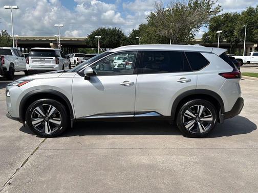 Brilliant Silver Metallic 2021 Nissan Rogue SL