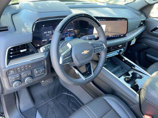 2026 Chevrolet Suburban High Country, 4WD