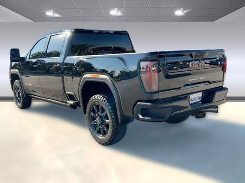2024 GMC Sierra 2500 AT4