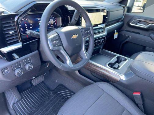 2026 Chevrolet Silverado 3500 LT