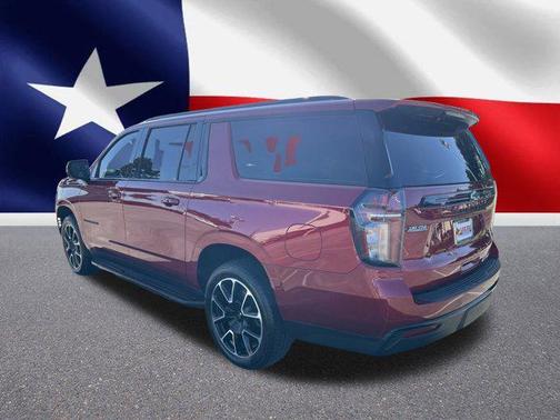 2023 Chevrolet Suburban RST