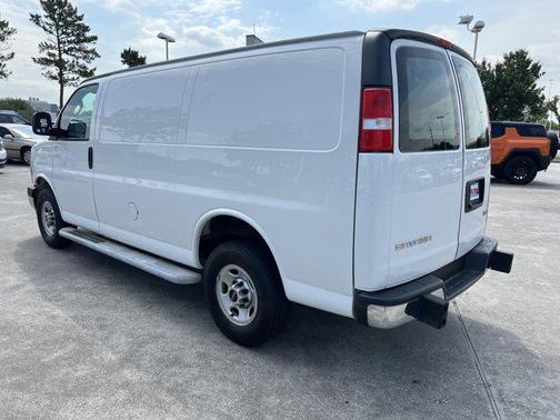 2023 GMC Savana 2500 Work Van
