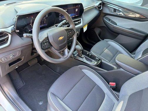 Summit White 2026 Chevrolet Trailblazer LS