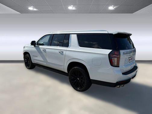 2023 Chevrolet Suburban 4WD High Country