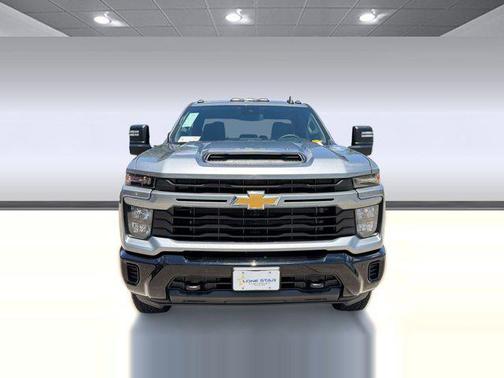 Sterling Gray Metallic 2026 Chevrolet Silverado 2500 Custom
