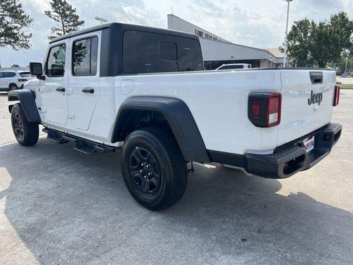 2024 Jeep Gladiator Sport