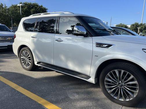 2019 INFINITI QX80 Luxe