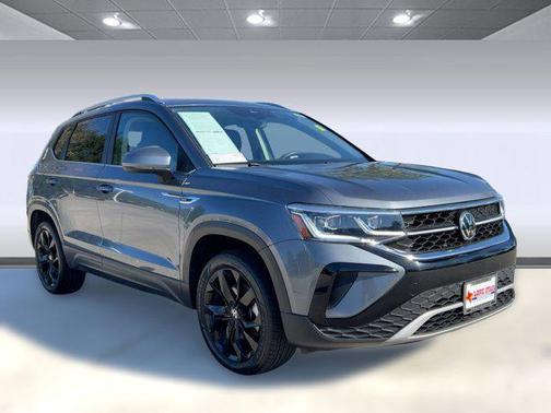 2022 Volkswagen Taos 1.5T SEL