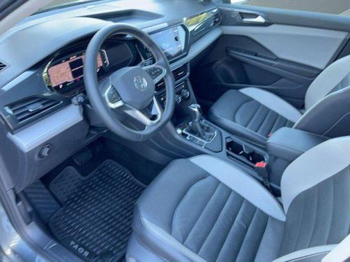 2022 Volkswagen Taos 1.5T SEL