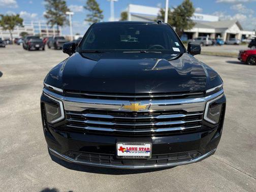 2025 Chevrolet Suburban LT