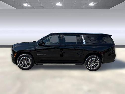 2025 Chevrolet Suburban LT