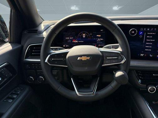 2025 Chevrolet Suburban LT