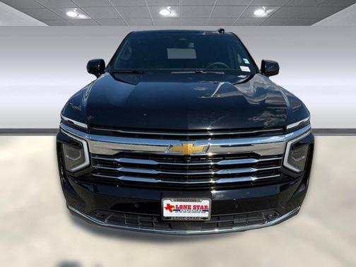 2025 Chevrolet Suburban LT