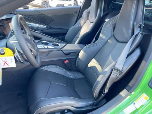 2026 Chevrolet Corvette Stingray w/1LT