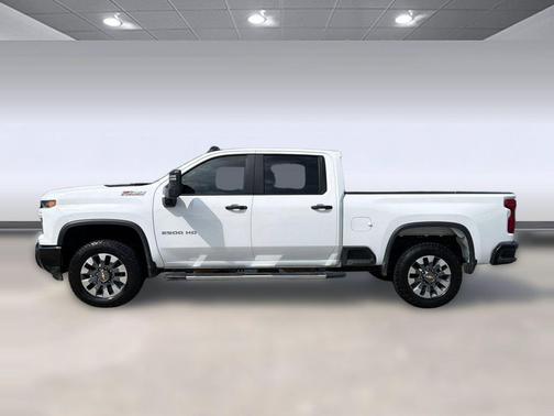 Summit White 2025 Chevrolet Silverado 2500 Custom