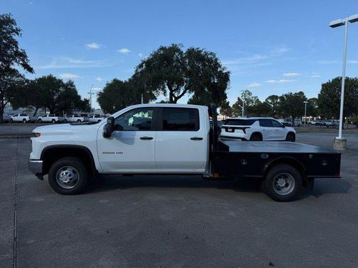2025 Chevrolet Silverado 3500 WT