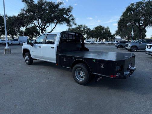 2025 Chevrolet Silverado 3500 WT
