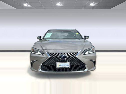 2020 Lexus ES 300h Base