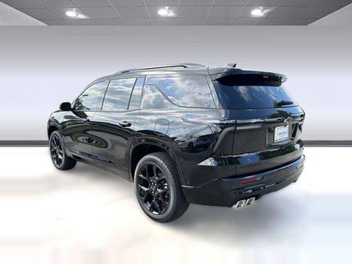 Mosaic Black Metallic 2026 Chevrolet Traverse RS