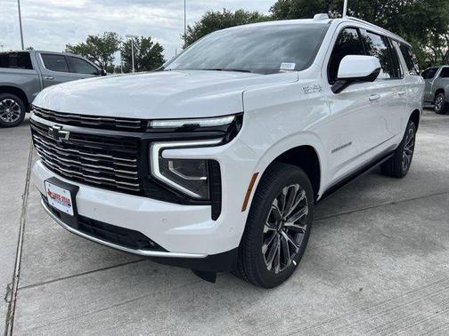 2025 Chevrolet Suburban 4WD High Country