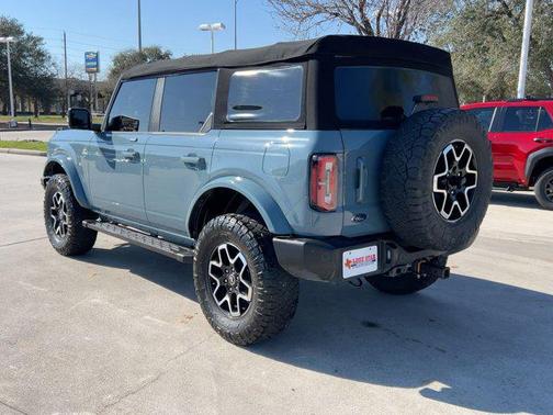 2022 Ford Bronco Outer Banks
