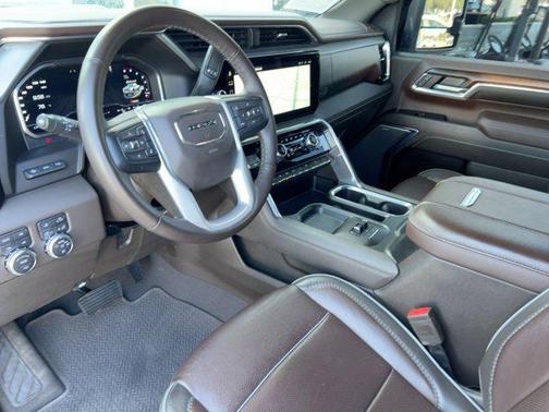 2024 GMC Sierra 2500 Denali