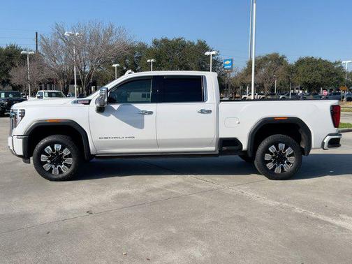 2024 GMC Sierra 2500 Denali