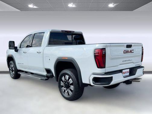 2025 GMC Sierra 2500 Denali