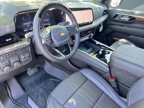 Radiant Red Tintcoat 2026 Chevrolet Suburban High Country, 4WD