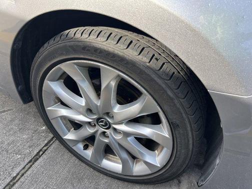 2016 Mazda Mazda3 s Touring