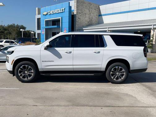 2026 Chevrolet Suburban LT