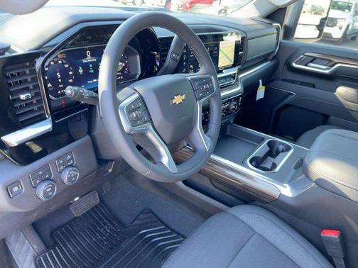 2026 Chevrolet Silverado 3500 LT