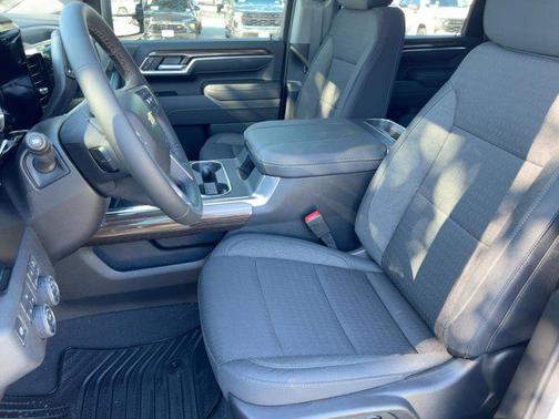 2026 Chevrolet Silverado 3500 LT