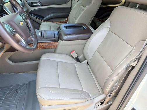 White Diamond Tricoat 2015 Chevrolet Suburban 1500 LTZ