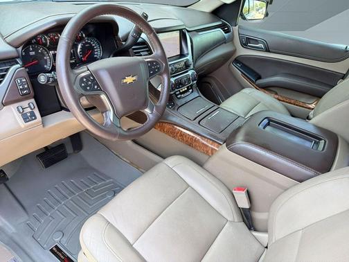 White Diamond Tricoat 2015 Chevrolet Suburban 1500 LTZ