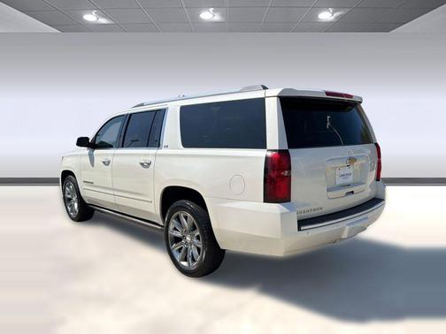 White Diamond Tricoat 2015 Chevrolet Suburban 1500 LTZ