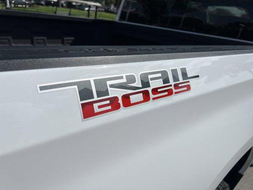 2024 Chevrolet Silverado 1500 Custom Trail Boss