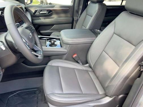 2026 Chevrolet Suburban Z71, 4WD