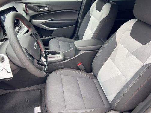 2026 Chevrolet Trax FWD 1RS