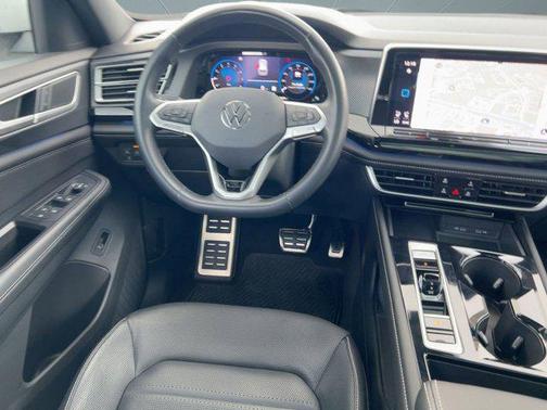 2024 Volkswagen Atlas Cross Sport 2.0T SEL